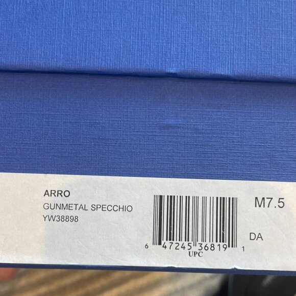 STUART WEITZMAN Arro Metallic Bar Thong Sandal Size 7.5 - Picture 6 of 6